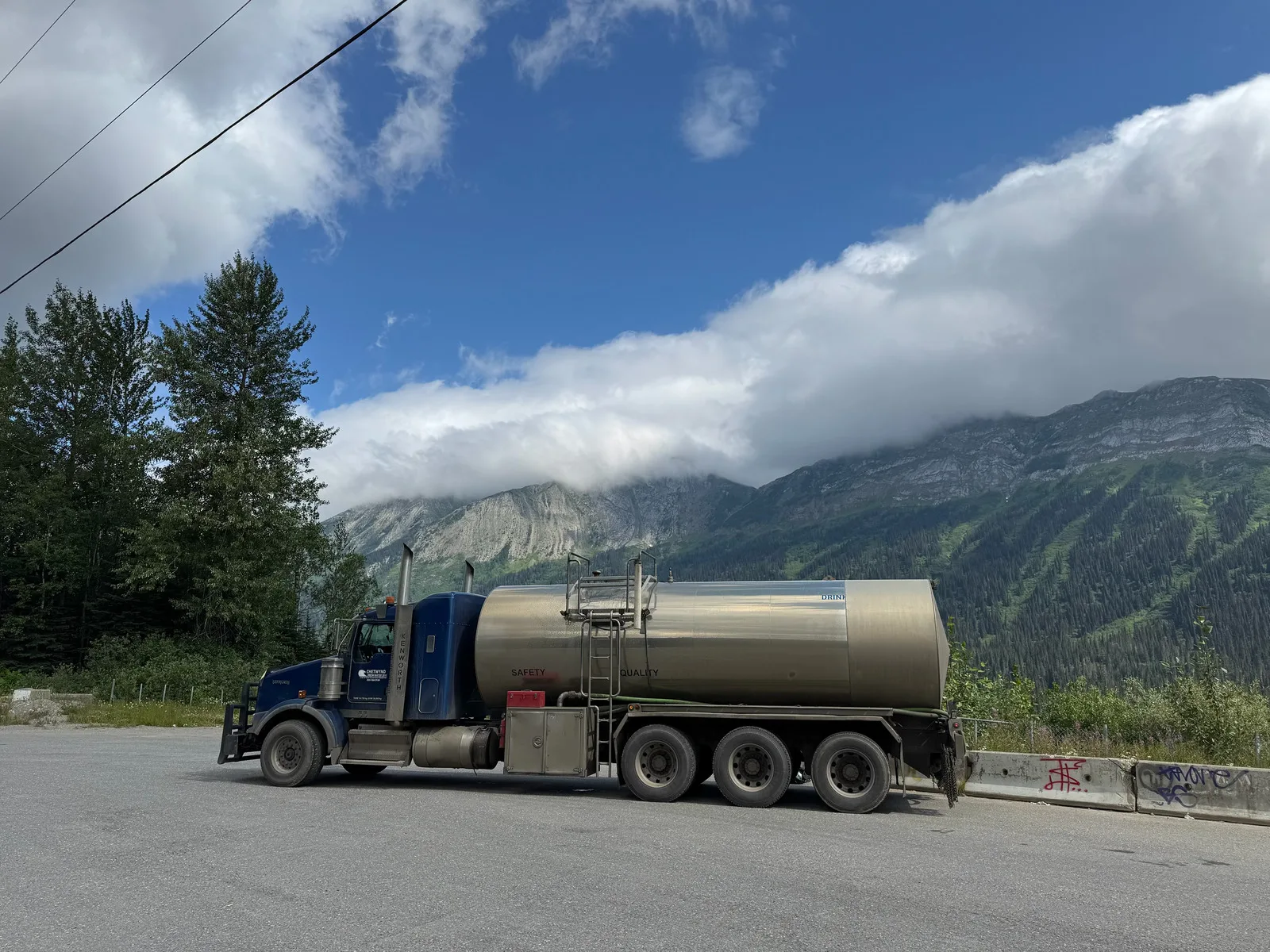 MV Trucking vacuum truck on site 6